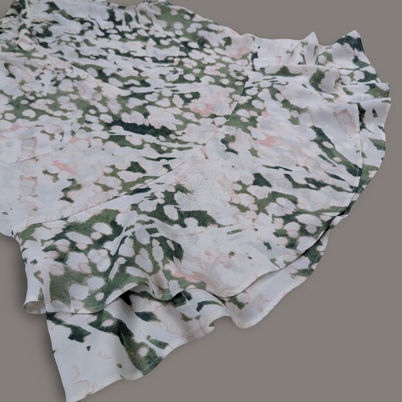 Mossimo V-Neck White and Sage Floral Peplum Top - Small - Picture 6 of 7